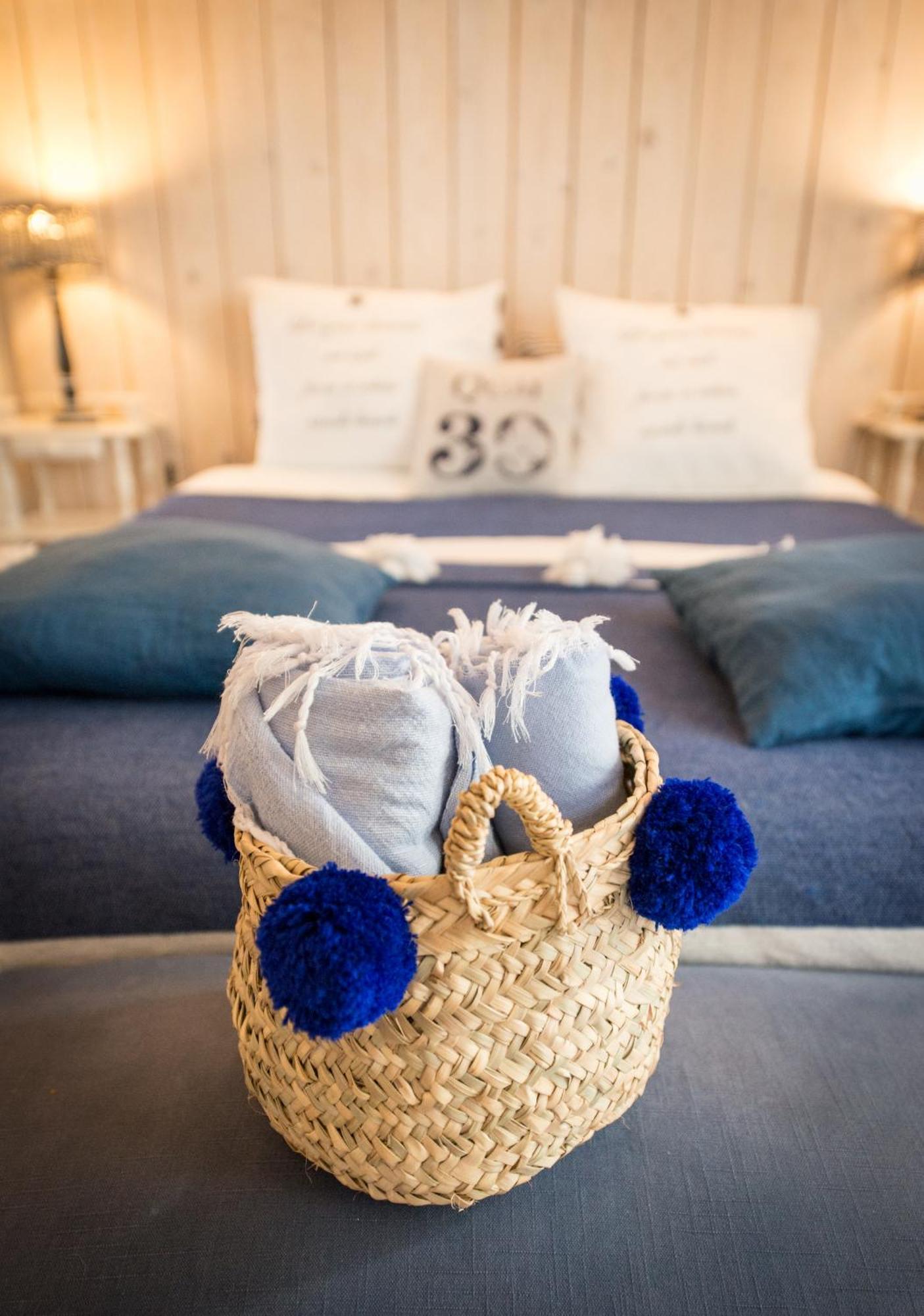 Chambre D'Hotes Villa Ambrosia Et Spa ナルボンヌ エクステリア 写真